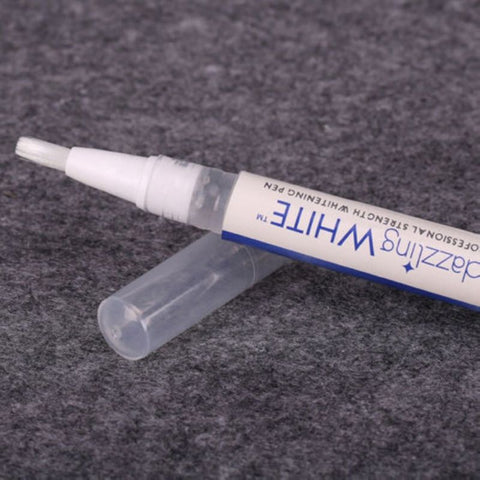 Dazzling White- Blanqueador dental instantáneo